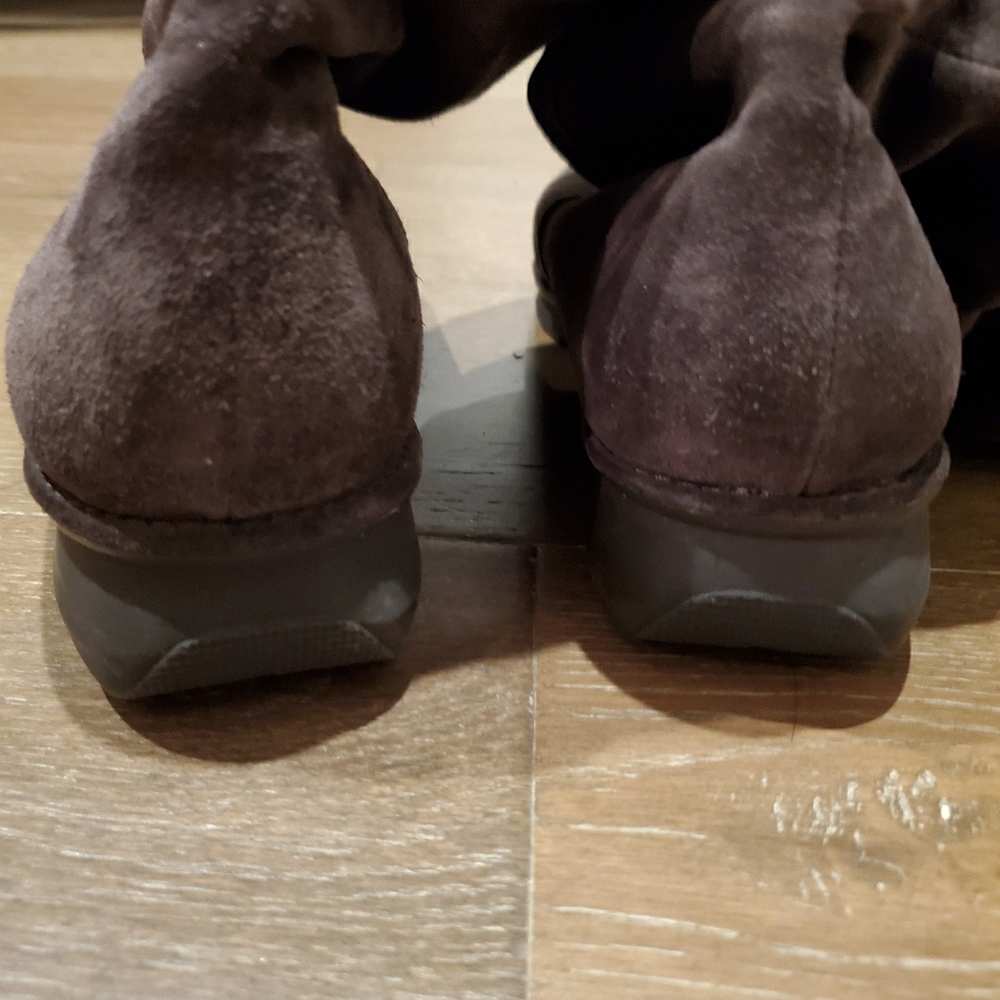 Brown boots